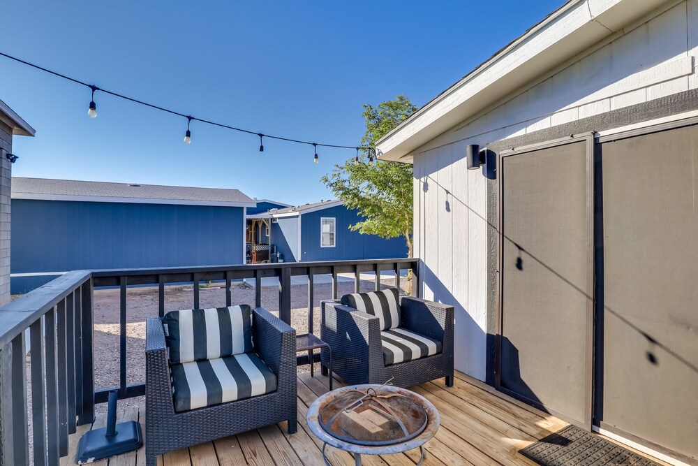Updated Topock Home w/ Deck & Fire Pit! view 2