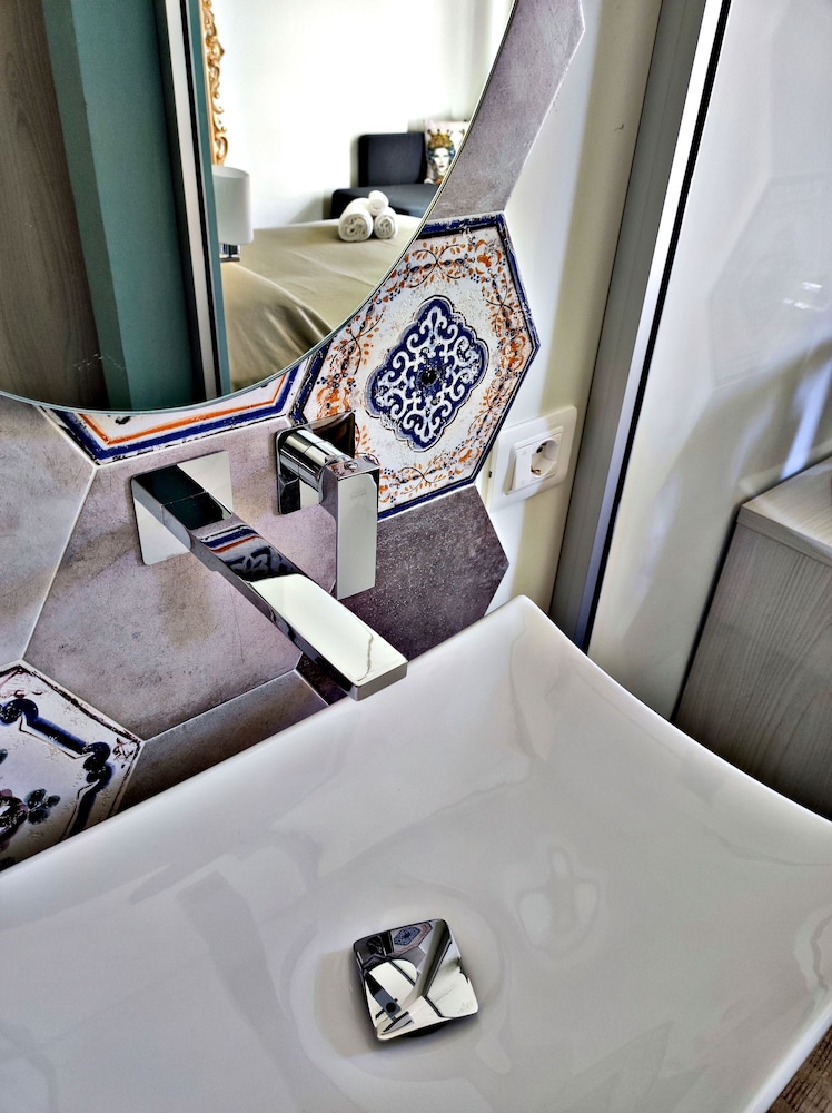 Kéramos Luxury Rooms