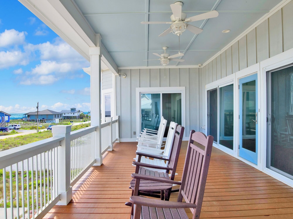 Barefeet Retreat by Southern Vacation Rentals