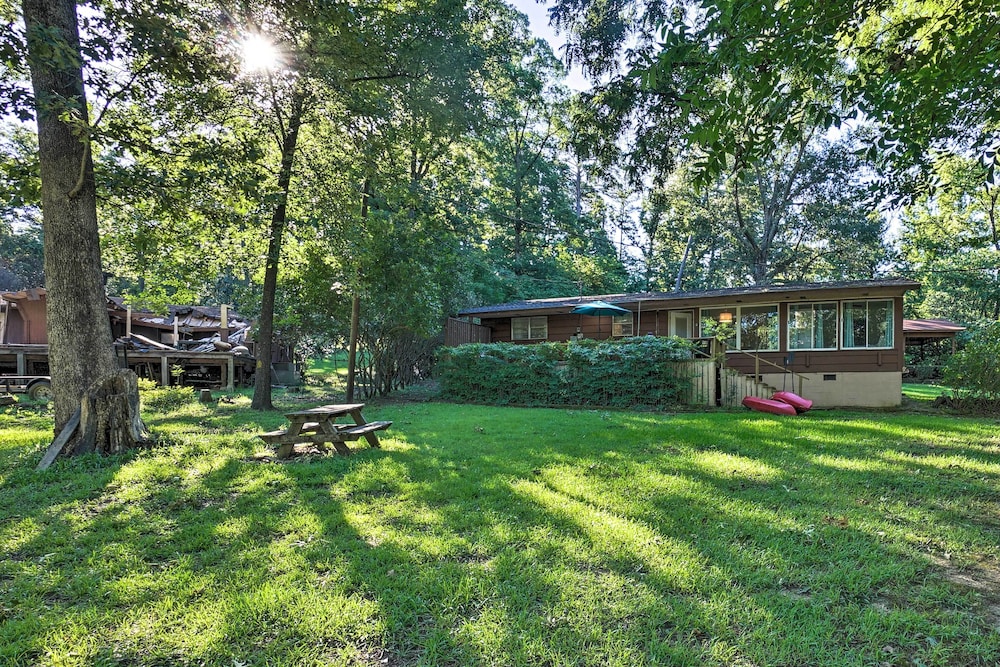 Lake O the Pines Retreat w/ Water Access! view 3