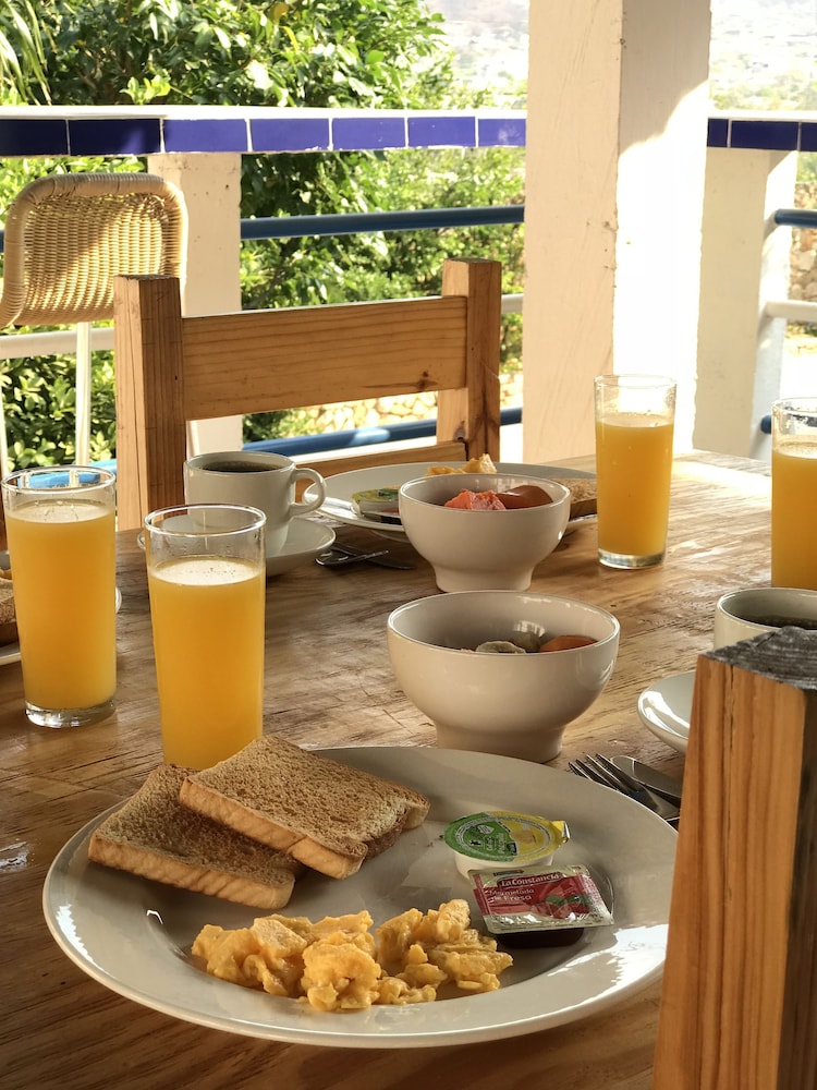 Hostal Techos Azules - Hostel