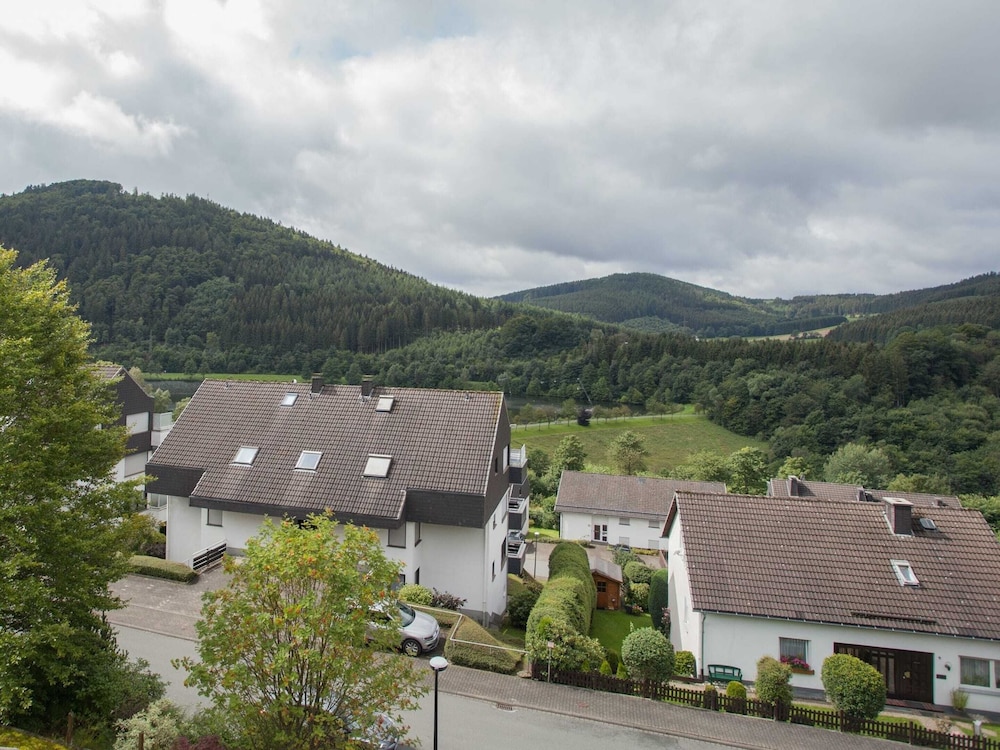 Chic Apartment in Niedersfeld Close to Hillebachsee