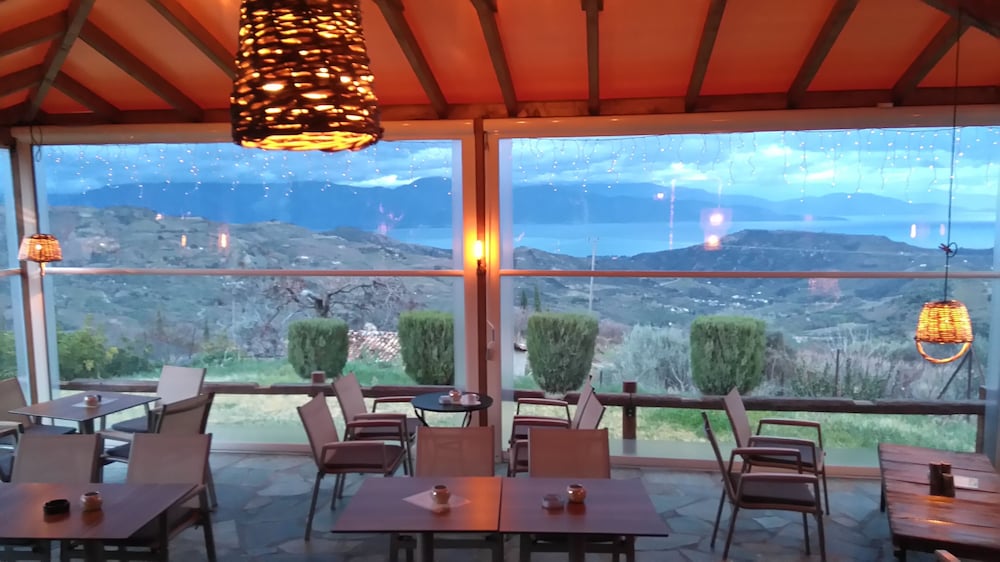 Gero-fotis Guesthouse - Upper Floor Superb View