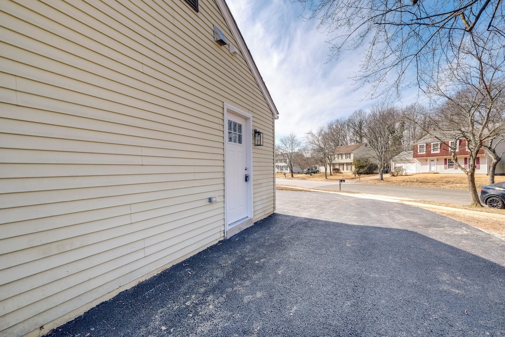 18 Mi to DC: Upscale Apartment in Fort Washington!