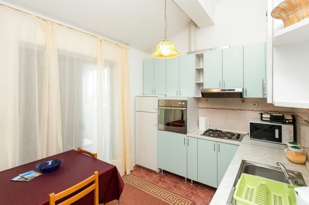 Apartments Depozit - Dolores