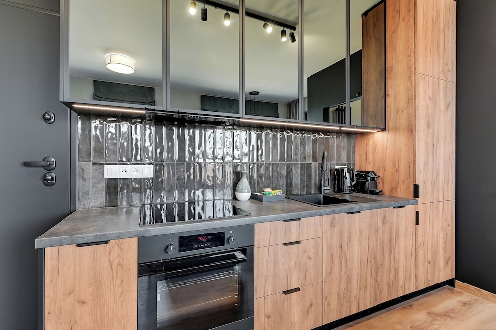 Doki Living & Foodhall by Downtown Apartments