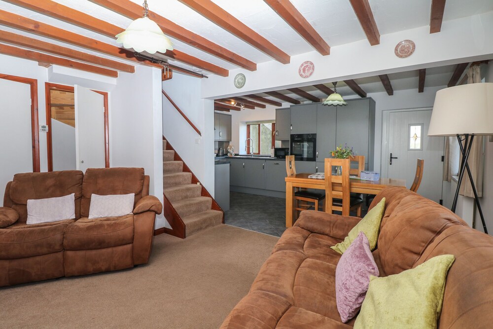 Acorn Cottage