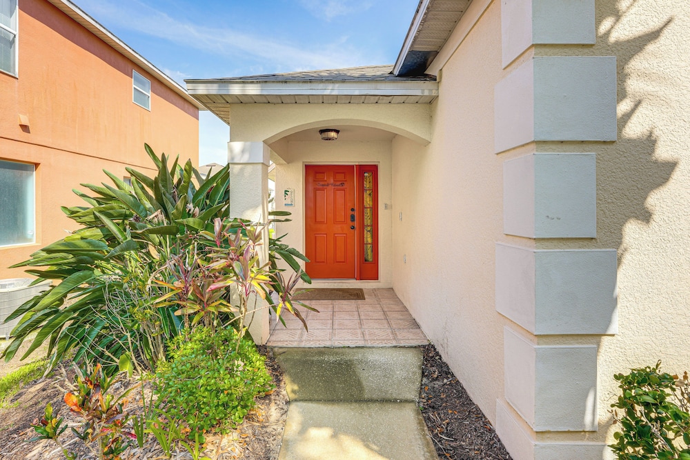 3 Mi to Disney World: Poolside Oasis w/ Game Room