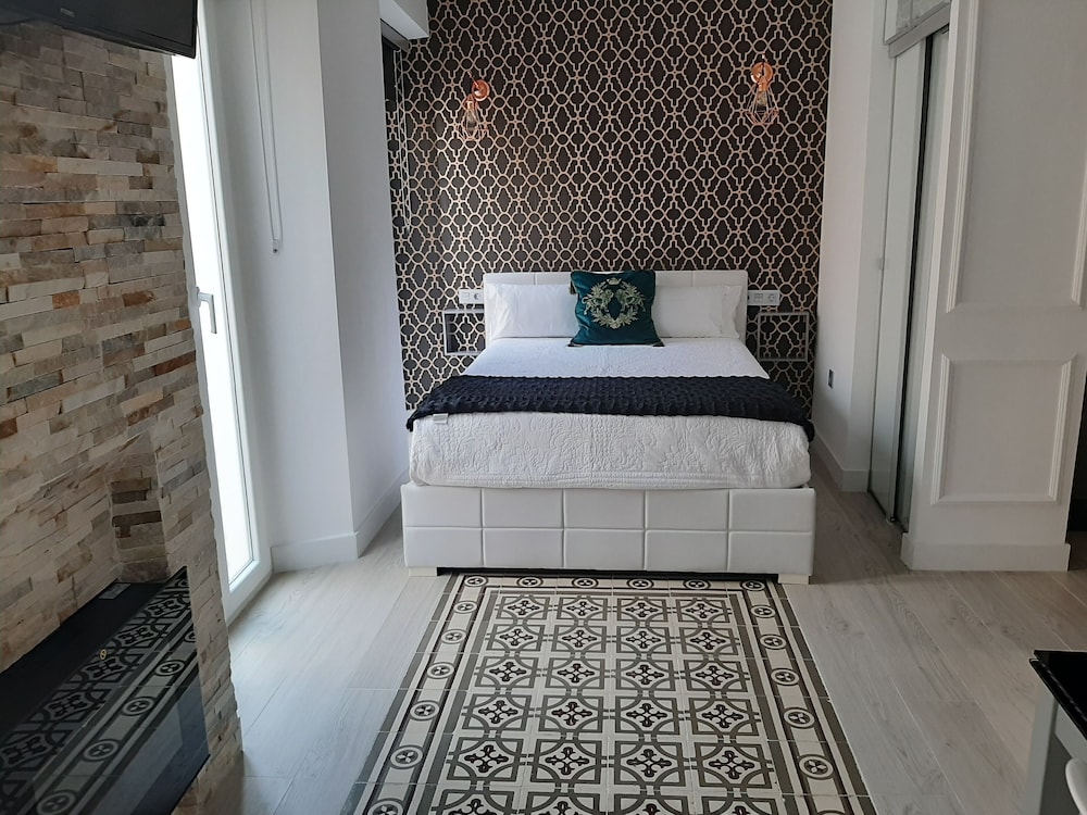 LA SUITE DEL CONDE