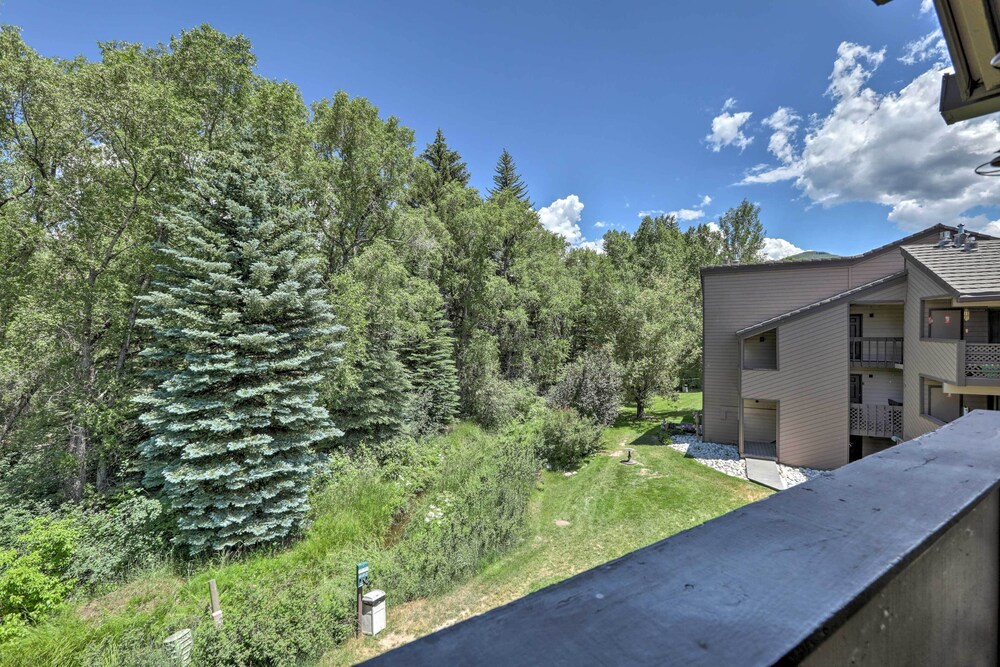 Cozy Avon Condo w/ Grill: Walk to Ski Shuttle view 4