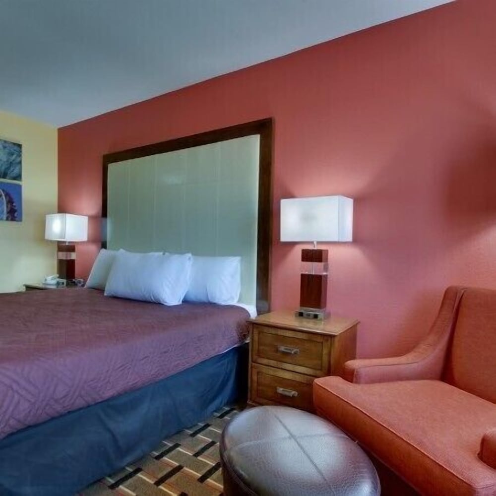 Heritage Grand Inn