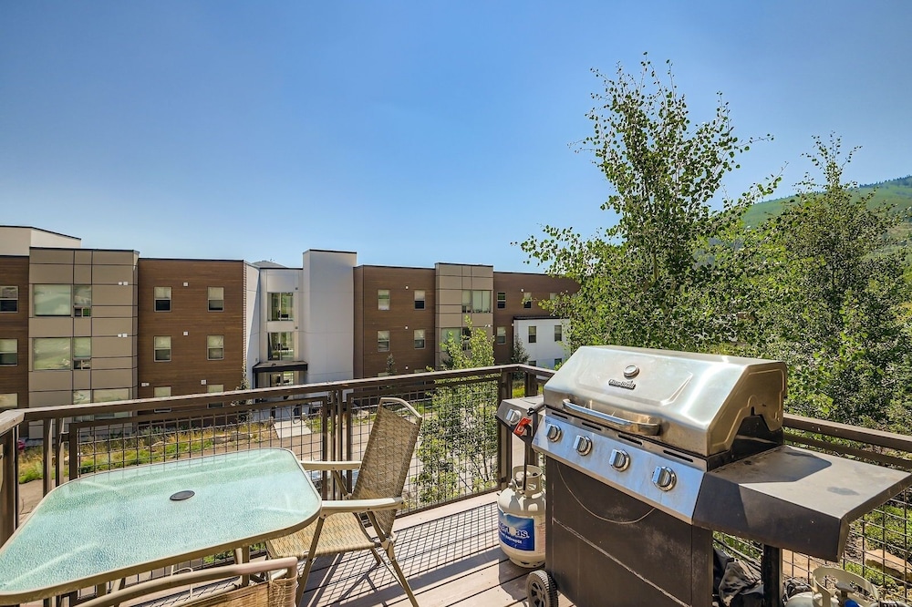 Tranquil Blackstone Getaway 3 Bedroom Townhouse