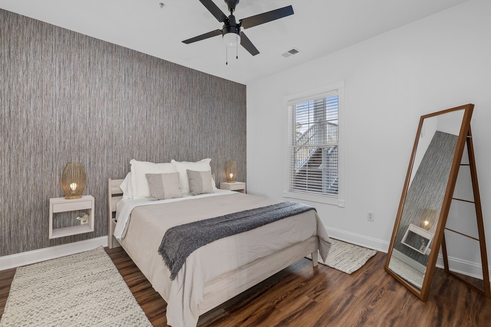 4855-101 Luster Leaf Circle 3 Bedroom Condo by Redawning view 5
