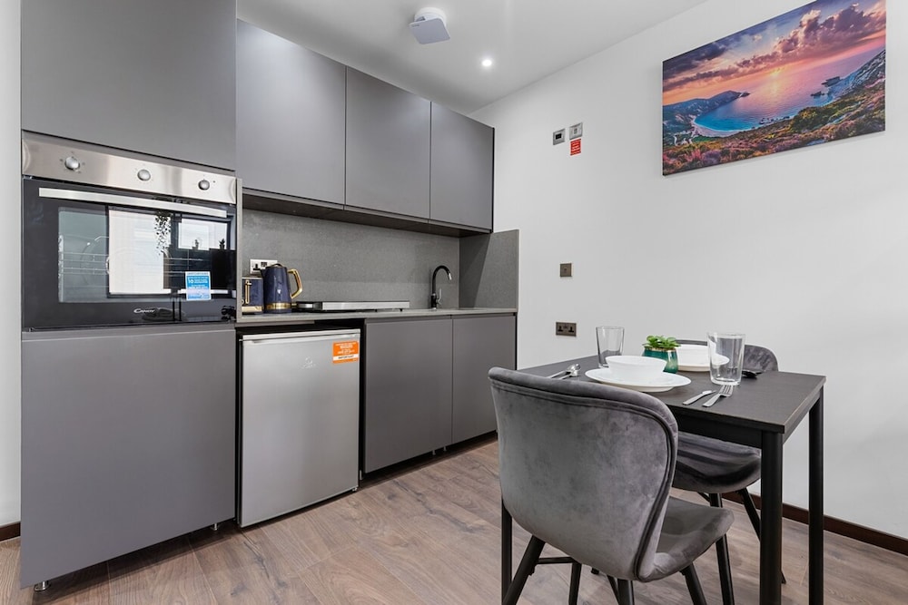 Chic Studio in Golders Green Near Tube Station