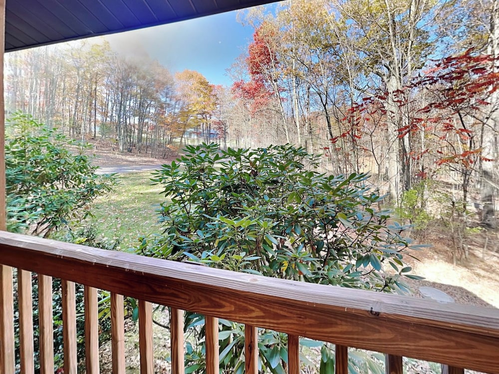 Cozy Cabin by Taylor Made Deep Creek