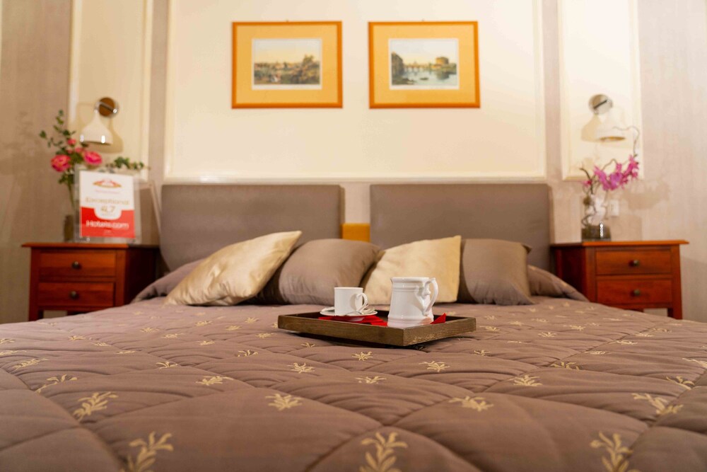 Domus Cavour Guest house
