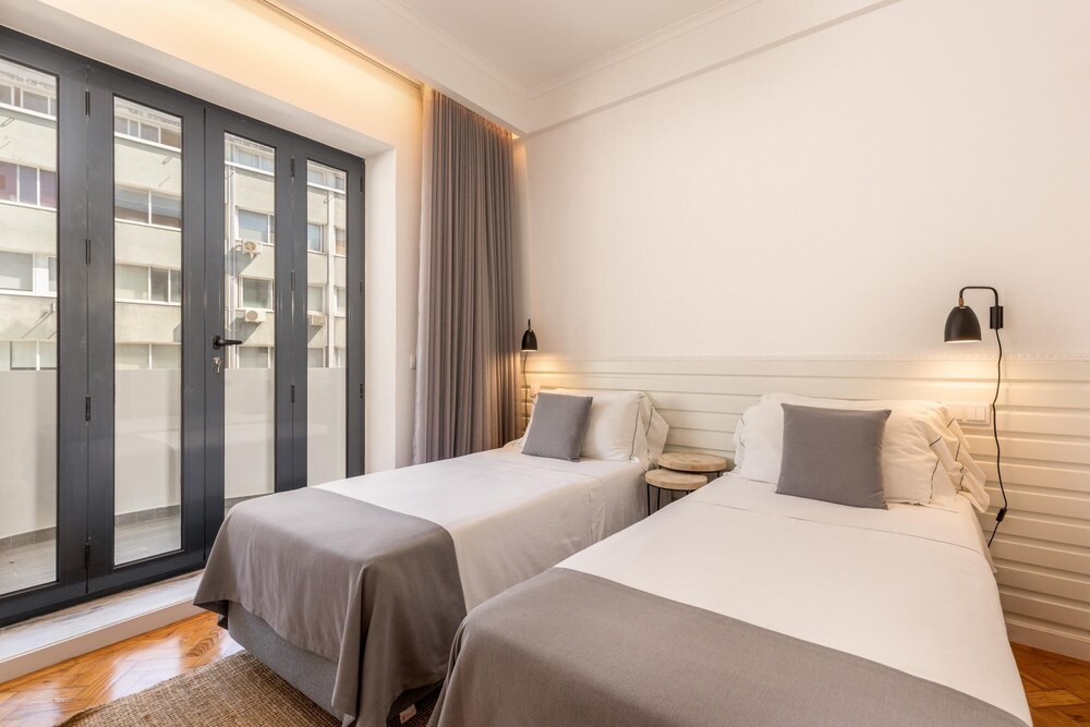 Feel Porto Pinot Townhouse view 5