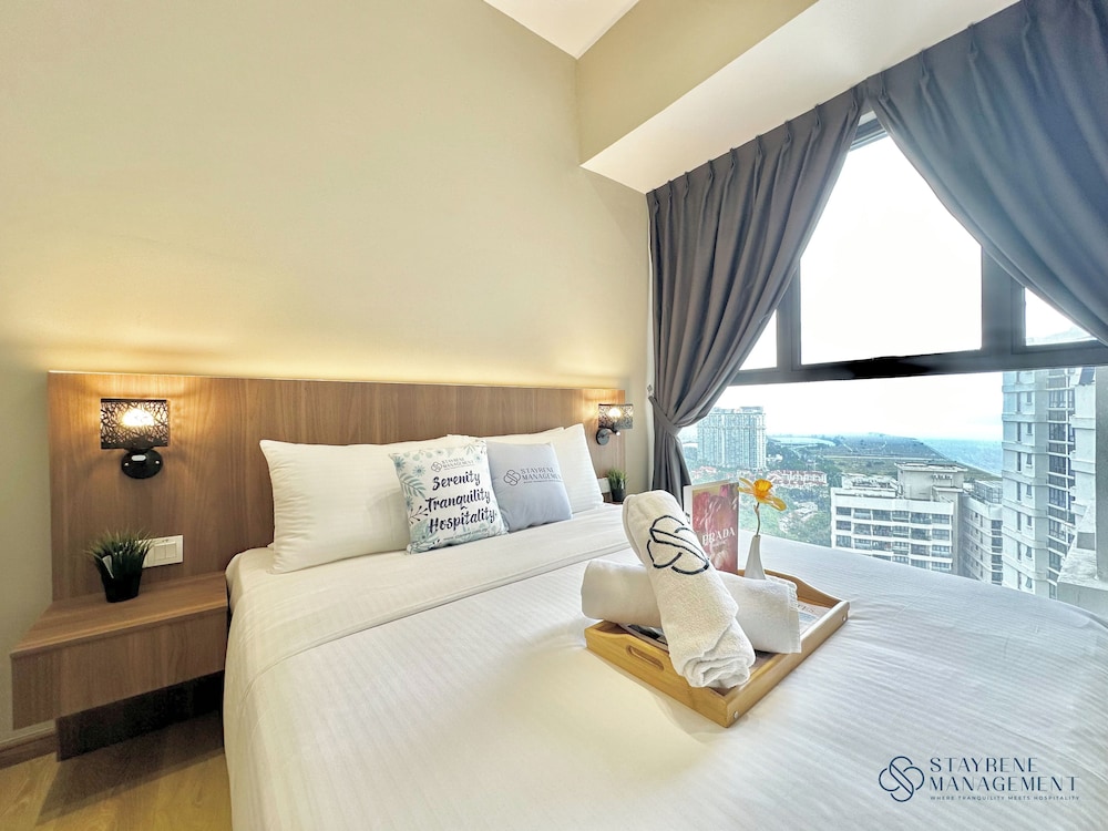 Country Garden Danga Bay Sea View Homestay by Stayrene
