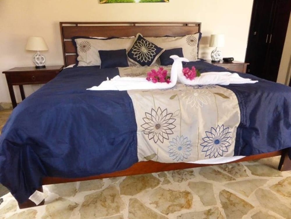 Elegant and Private 4 Bedroom Villa view 2