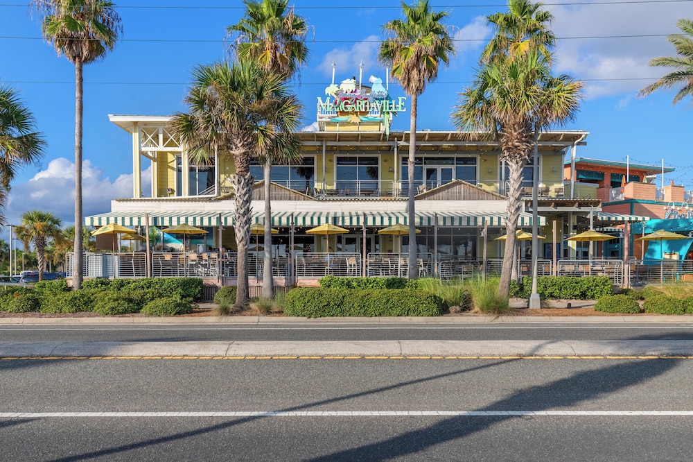 Seabatical! 3BR 2BA Coastal Retreat for 8 Relax, Unwind, and Recharge