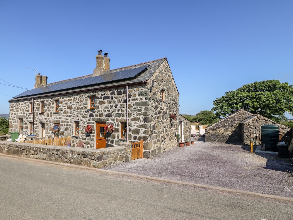 Bwthyn Siop Pencaerau