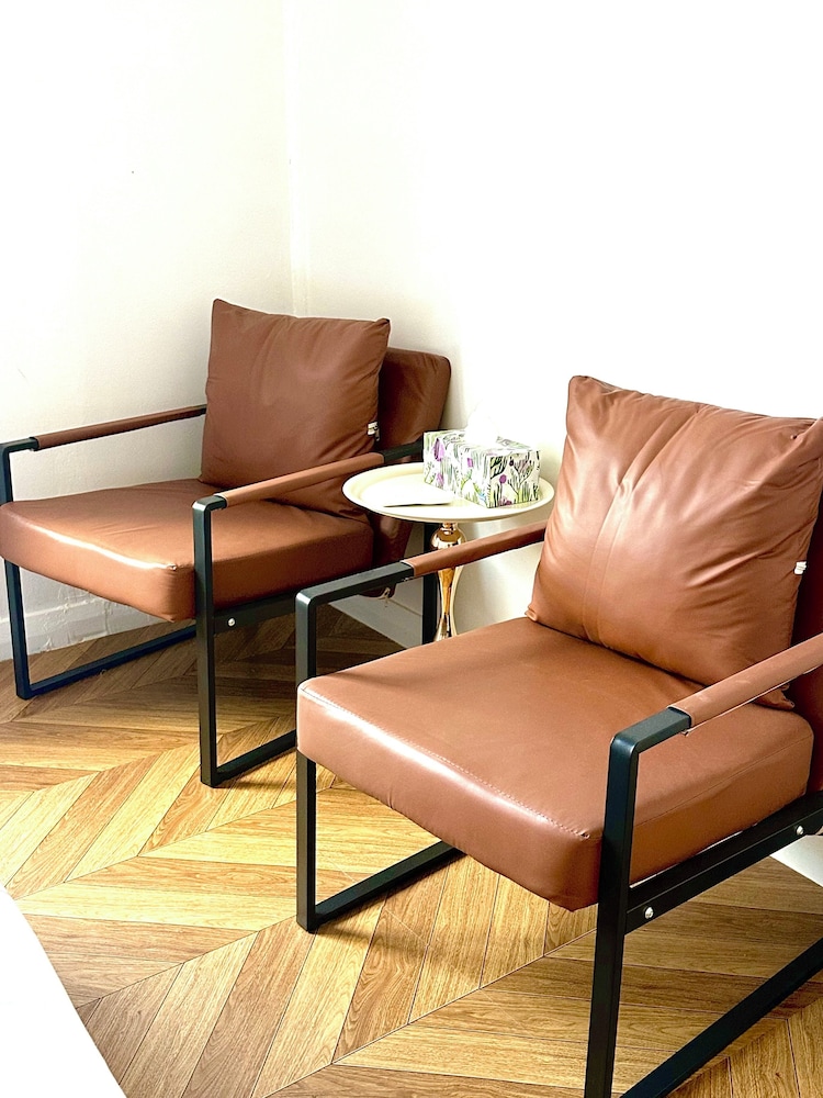 Modern Vintage Single & King size Rooms