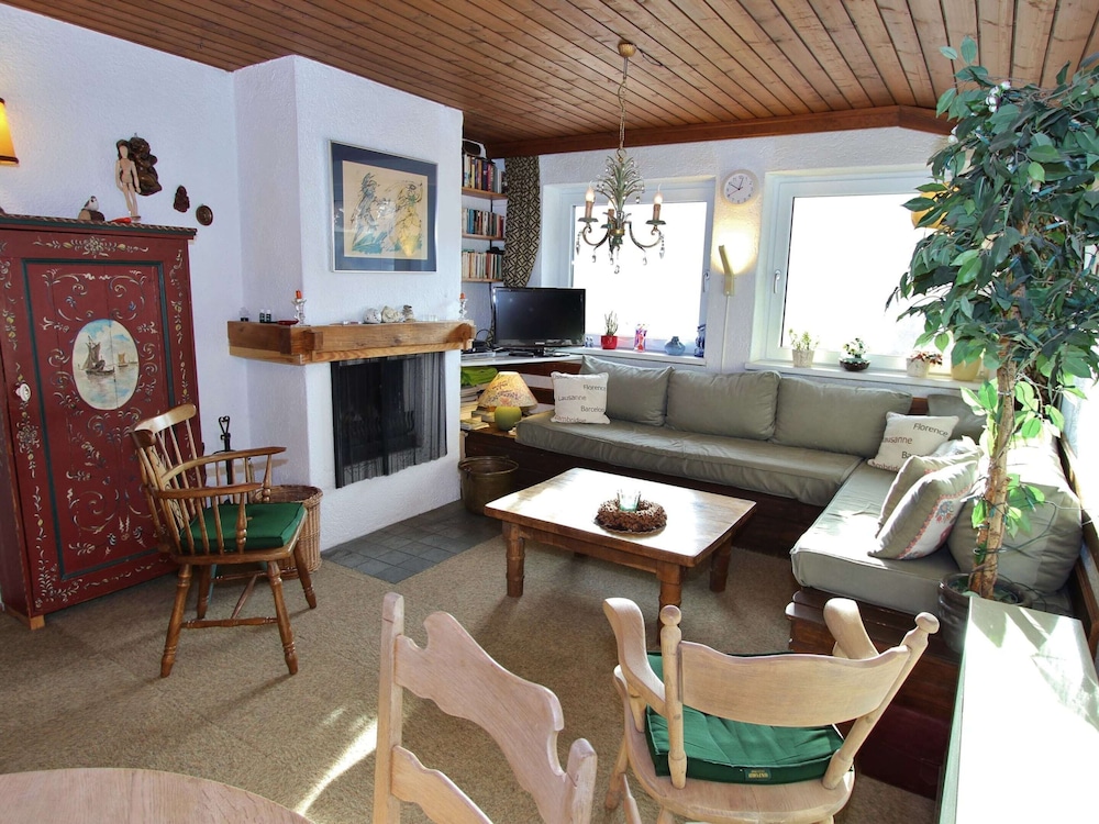 Cozy Chalet Near ski Area