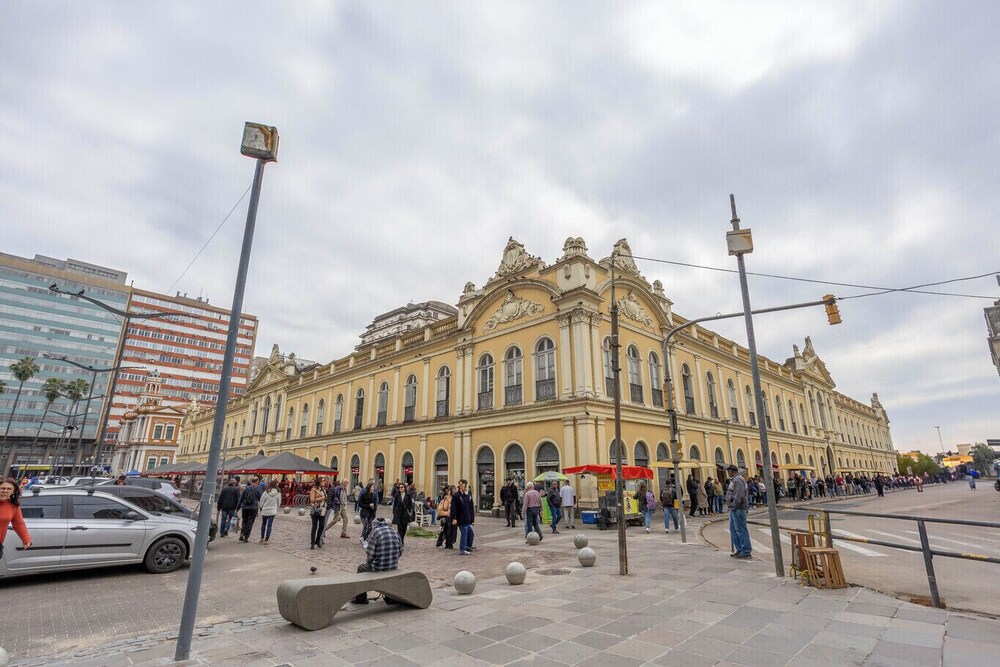 Apartamento c 2 Quartos no Centro Hist Rico