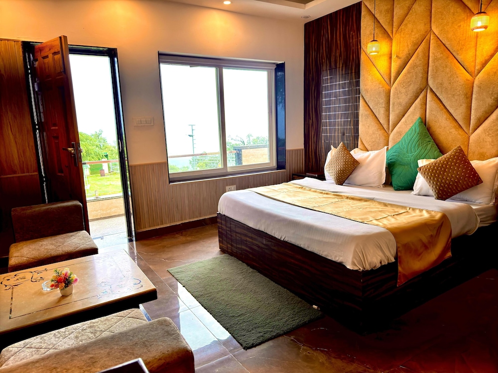 Heavens View Resort