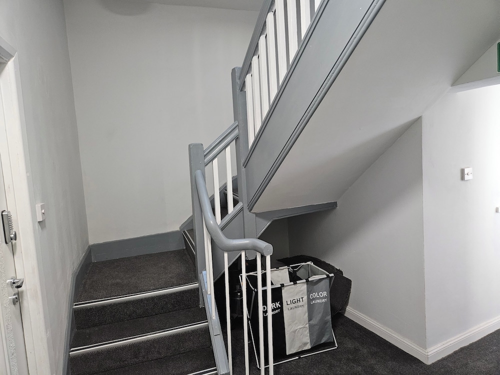 Charming Oxford Apartment in Telford - Flat 2