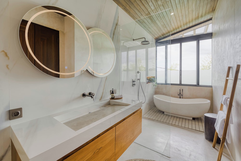 Villa Rosa by Pertama Management