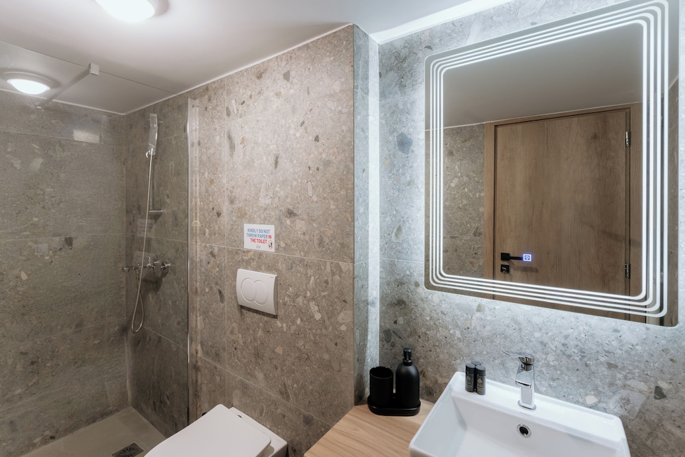 Classy & Modern Apt in Pagrati - Athens