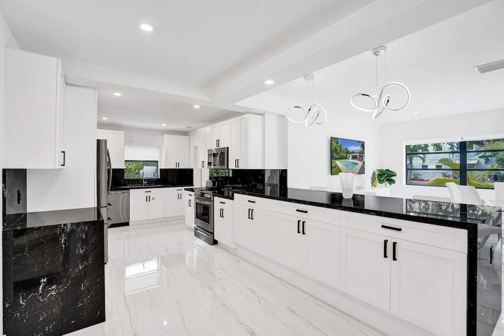 Hibiscus House in Fort Lauderdale