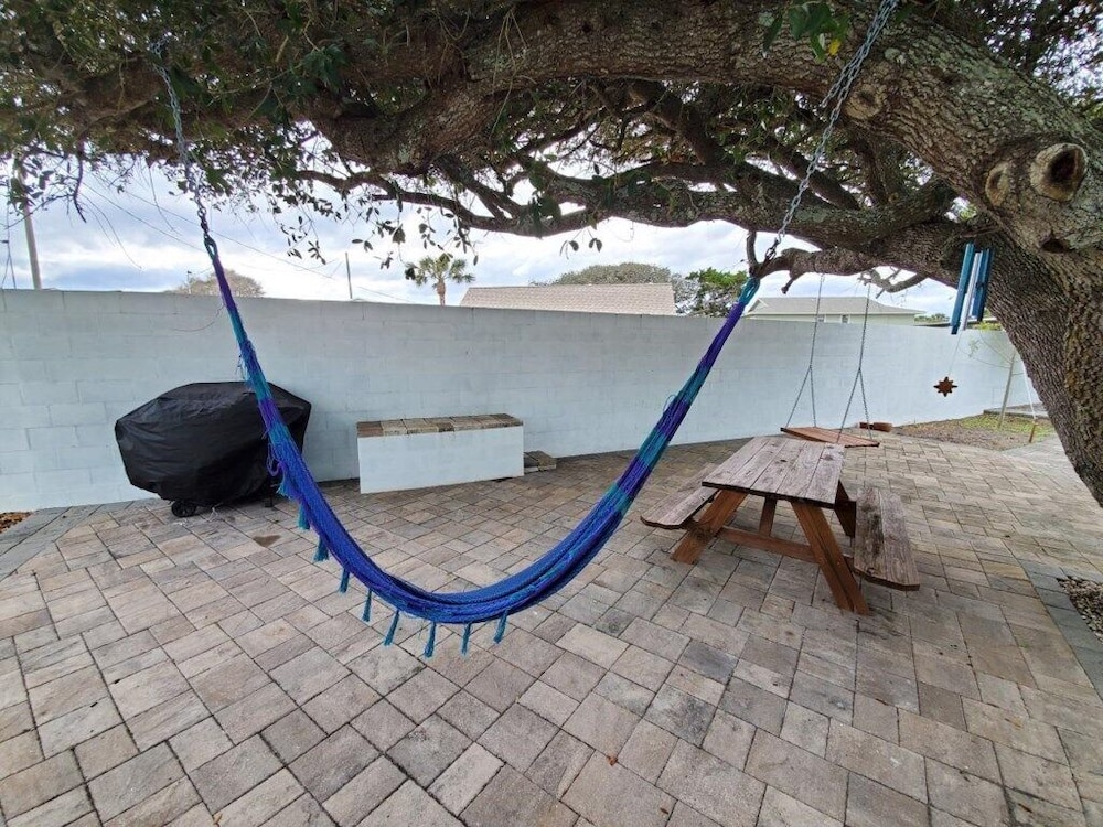 Zen Cottage - All