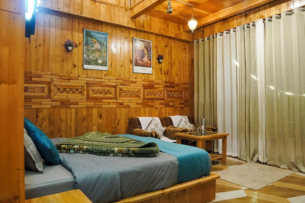 WOW Treehouse & Cottages