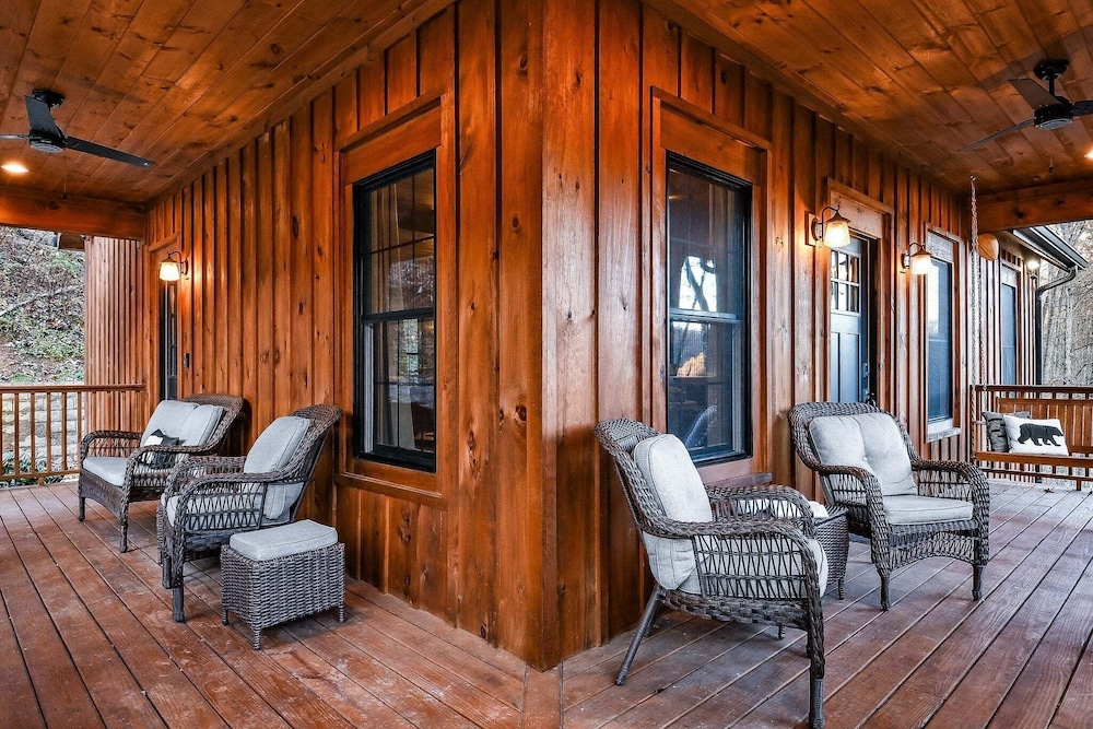 Pearl's Mountain Retreat 3 Bedroom Cabin