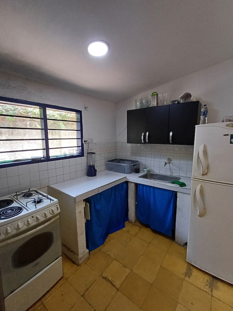 PUNTA ARENA BEACH HOSTEL