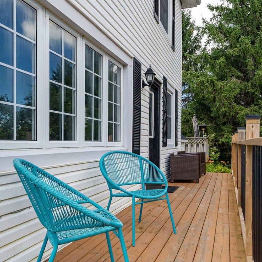 Welcome to Golden Field Farmhouse - Image 4