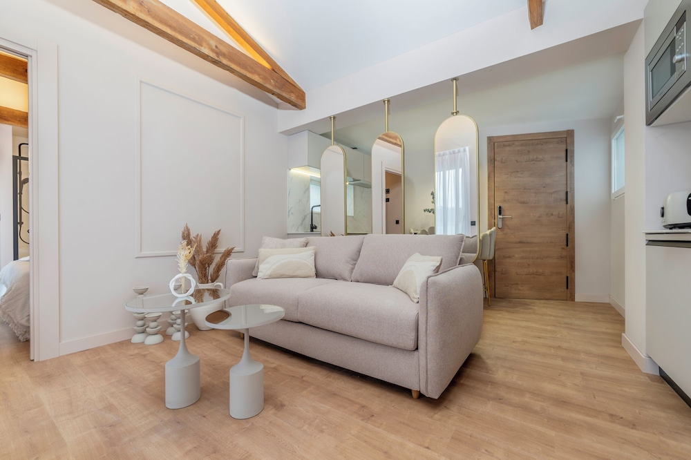 Ando apartments