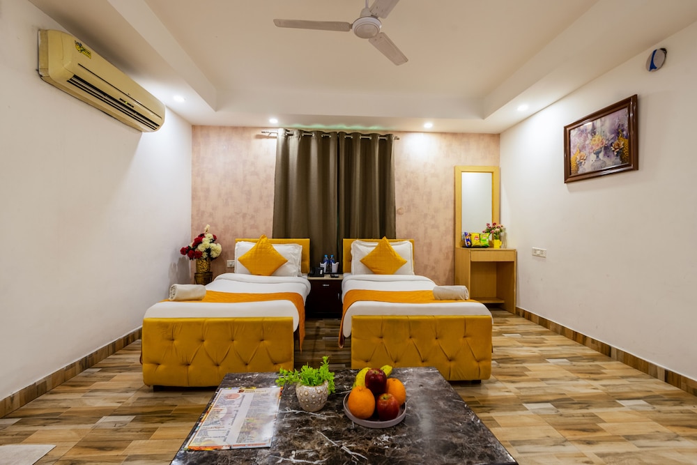 Hotel Palazzo Inn Mansarovar Garden
