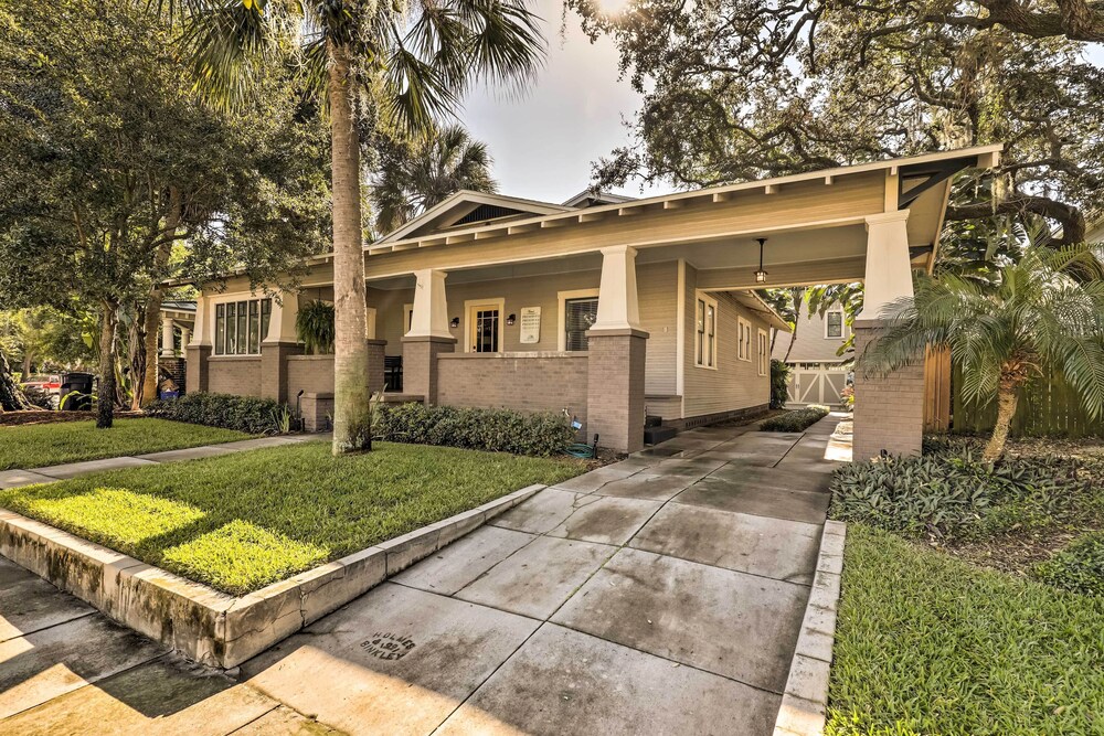 Hyde Park Luxury Studio w/ Prime Location! view 4