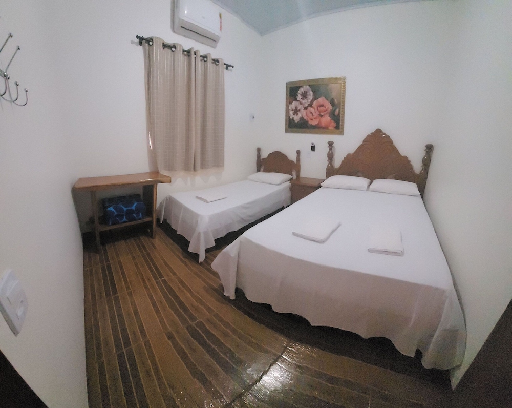 Casa Flor do Ipê Homes
