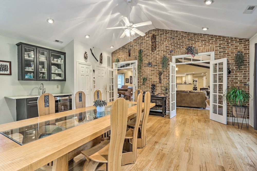 Charles Town Home w/ Private Pool Hot Tub - Property Image 10