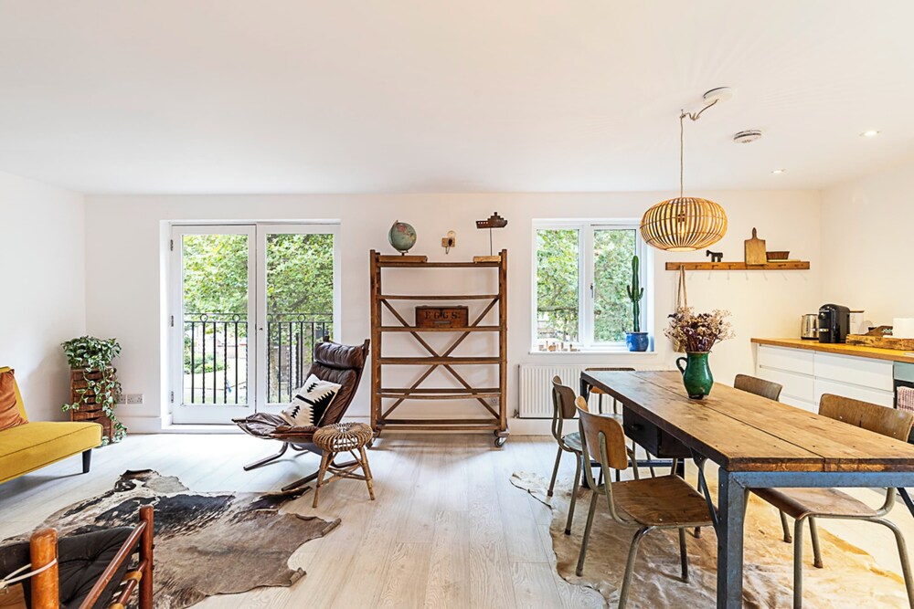 Tranquil 2 Bedroom Apartment in East London