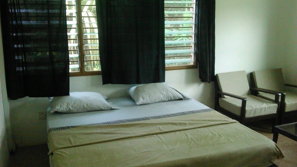 Eden Lodge
