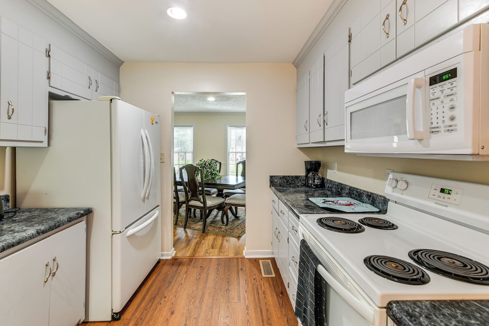 Classic Colonial Home w/ Private Yard in Richmond!