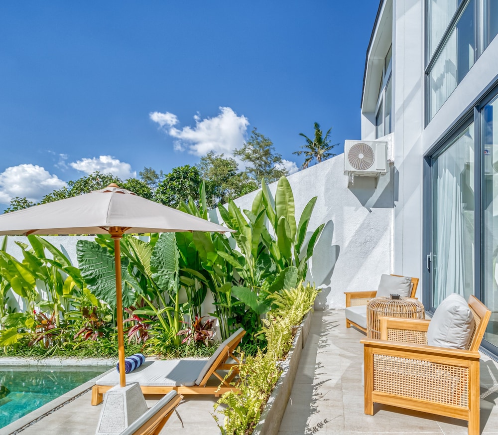 Loyo Villas