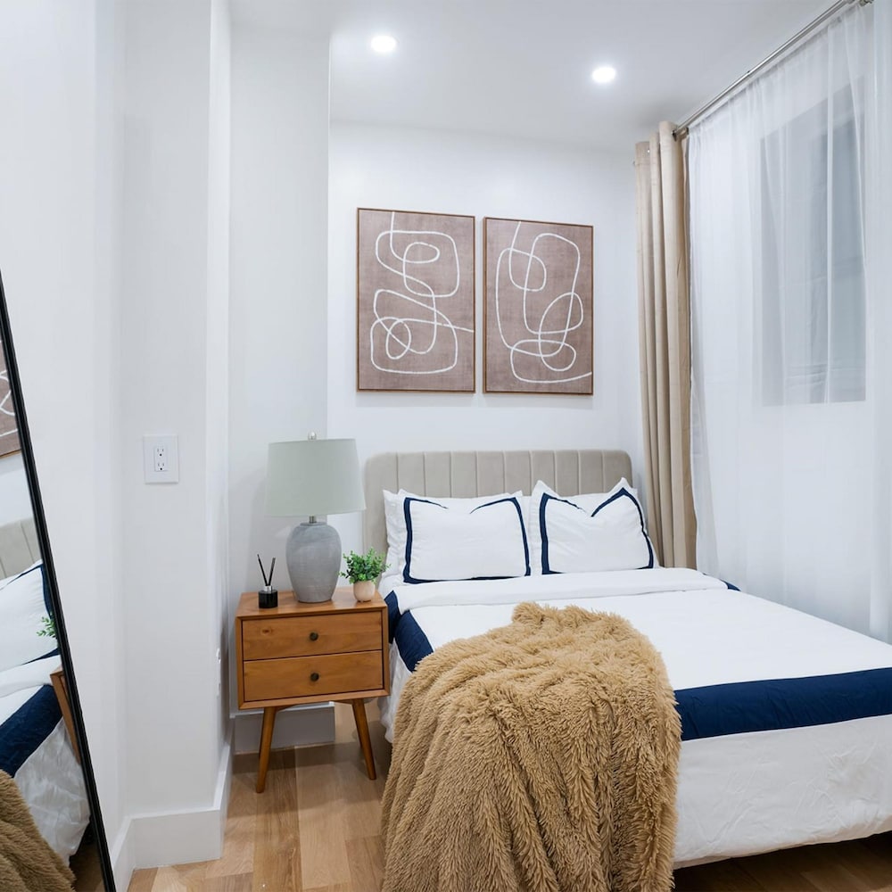 1290-3 New Renovated 2 Bedrooms in UES
