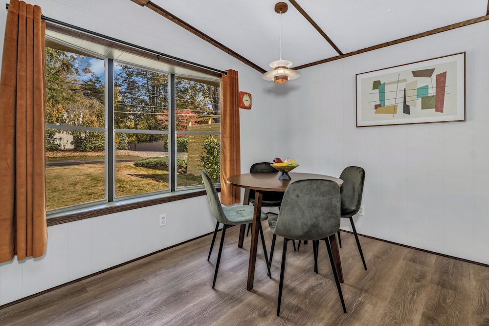 Groovy Guest House