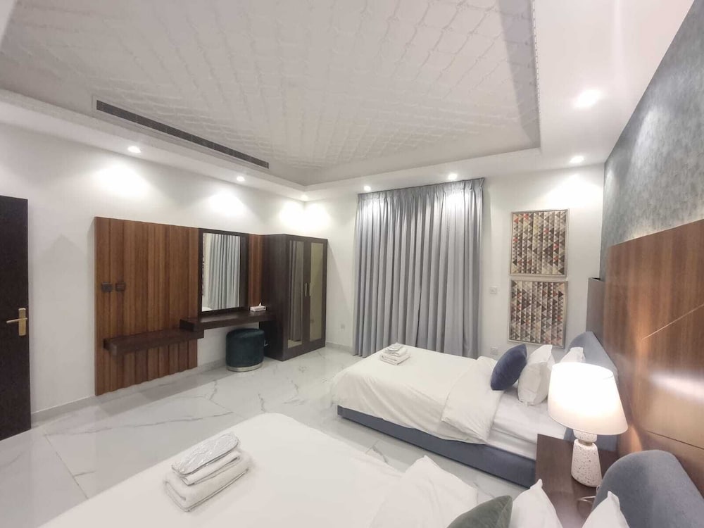Hometel Khozama Jed